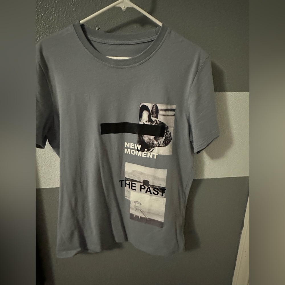 Graphic tee